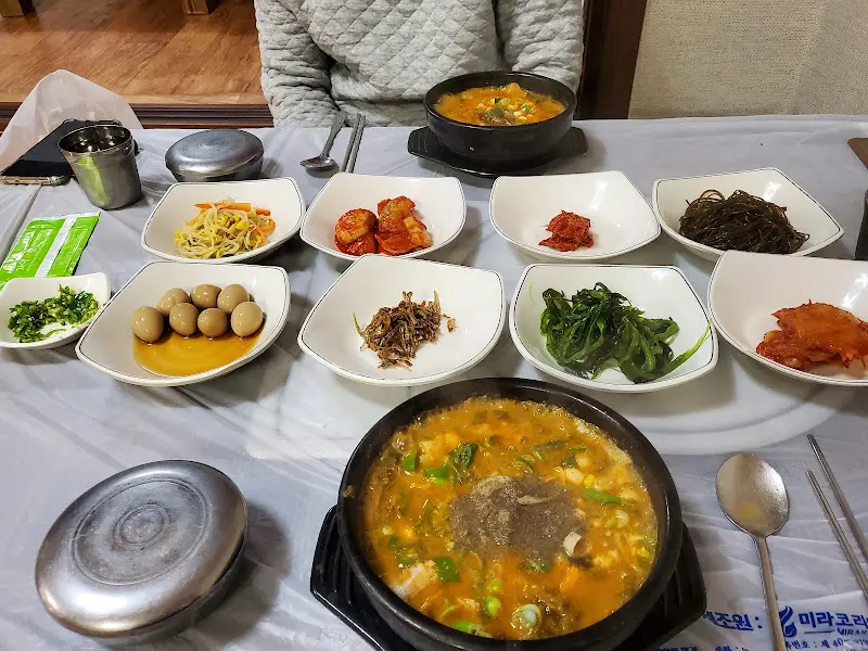 정갈하게 차려진 한 상 차림