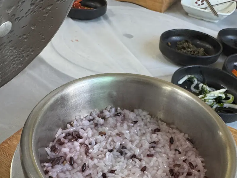 윤기가 흐르는 가마솥밥