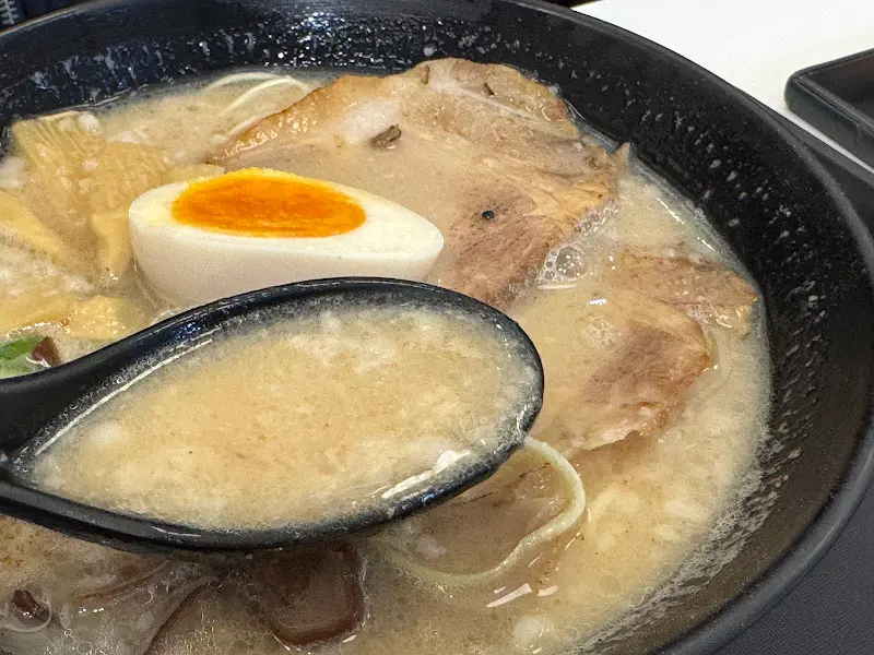 하얀 라멘 국물