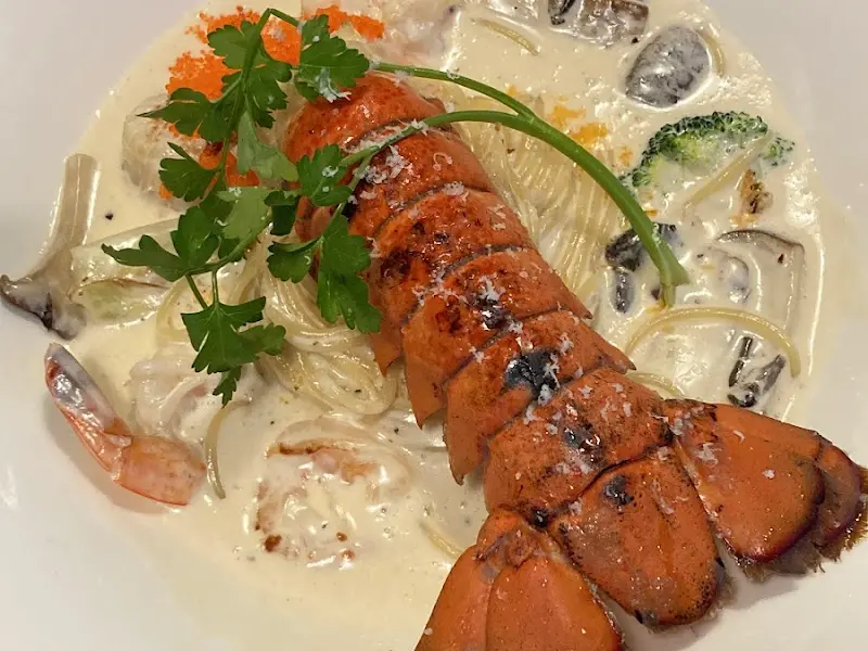 랍스터 오일 파스타의 비주얼