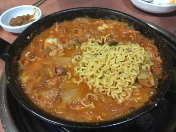 숨겨진 거창 맛집, 새로운대구막창에서 만난 곱창전골의 반전 매력