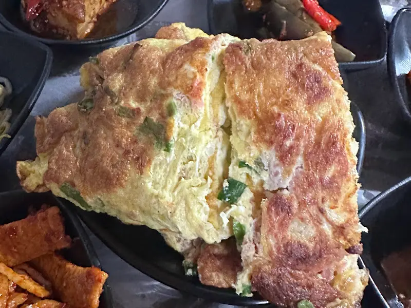 두툼하고 촉촉한 계란말이