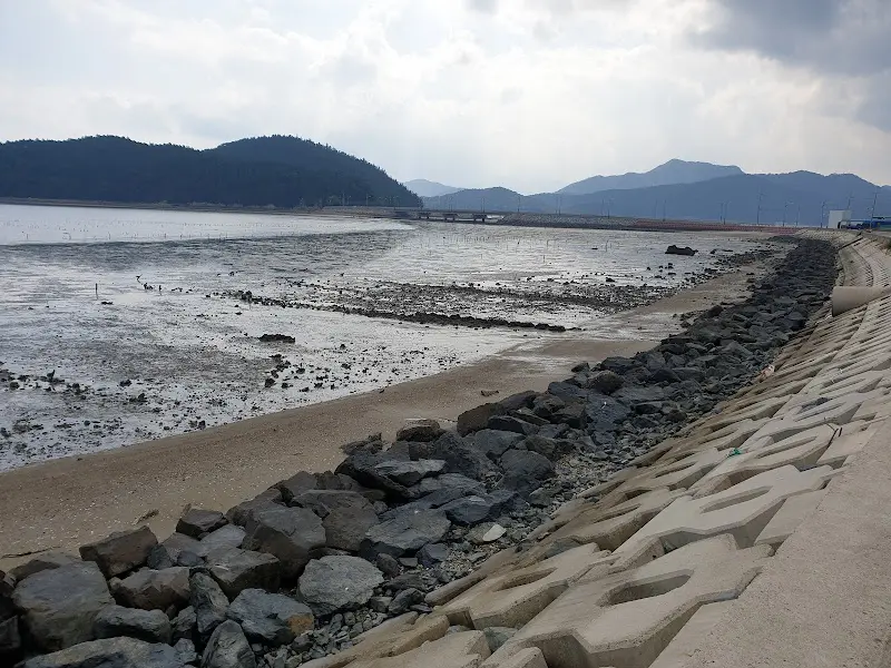 여다지횟집 주변 풍경