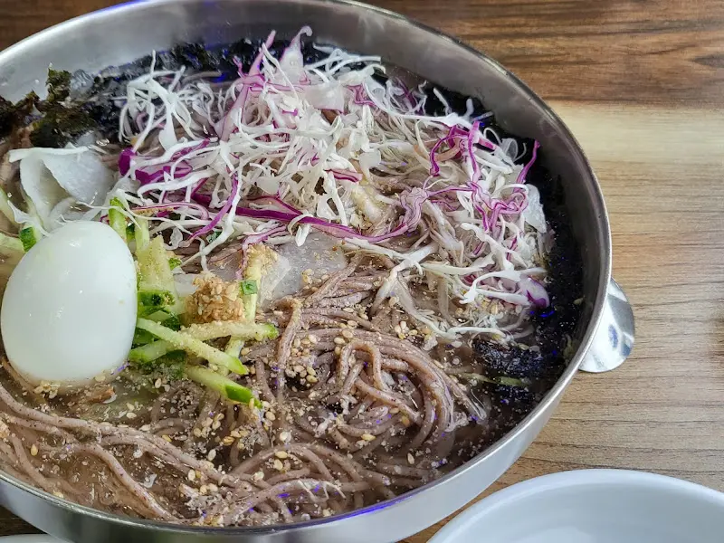 물 막국수 디테일 샷