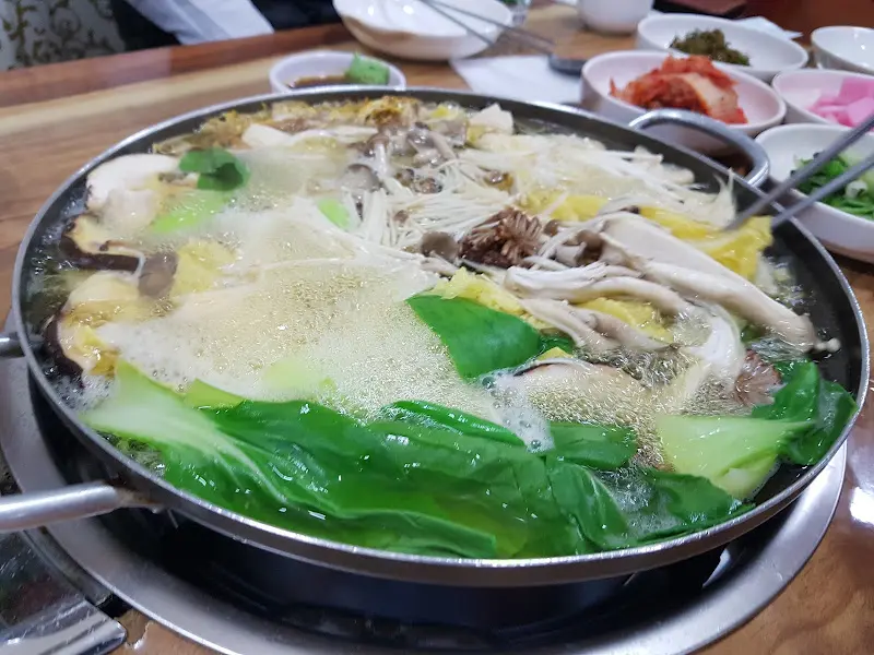 보글보글 끓는 샤브샤브