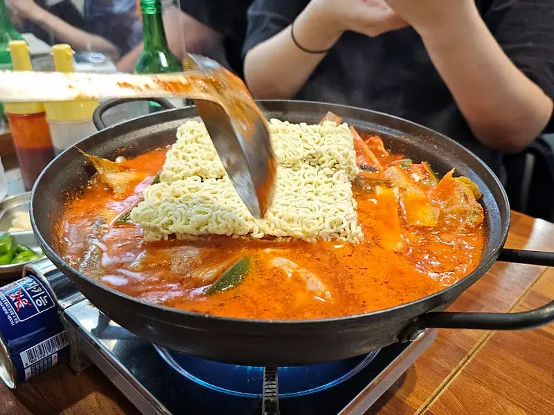 이한진숙성회 매운탕 라면사리 추가