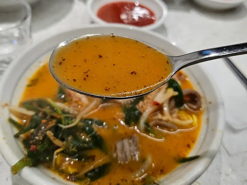 얼큰 순대국밥 국물