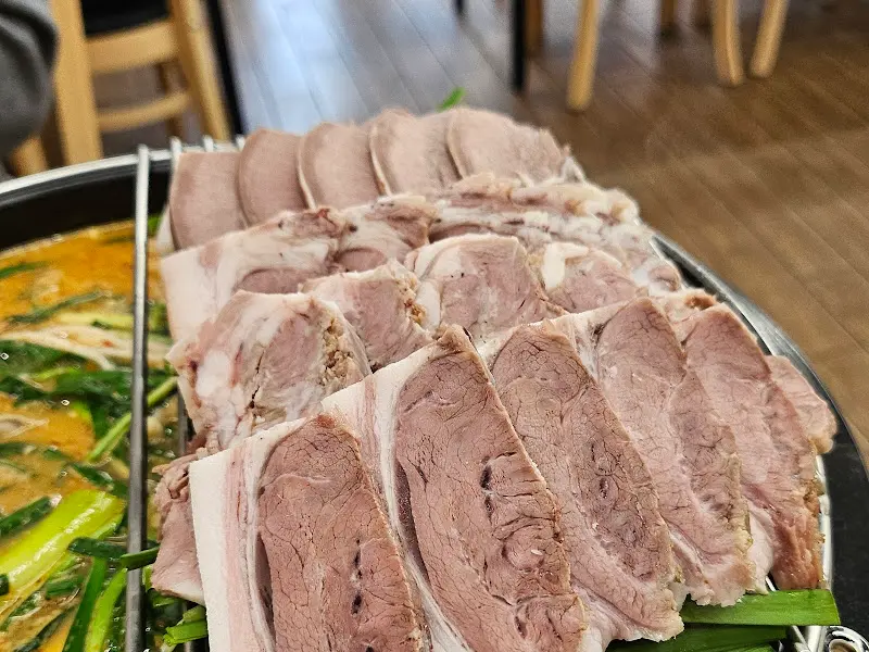 머리수육전골 고기