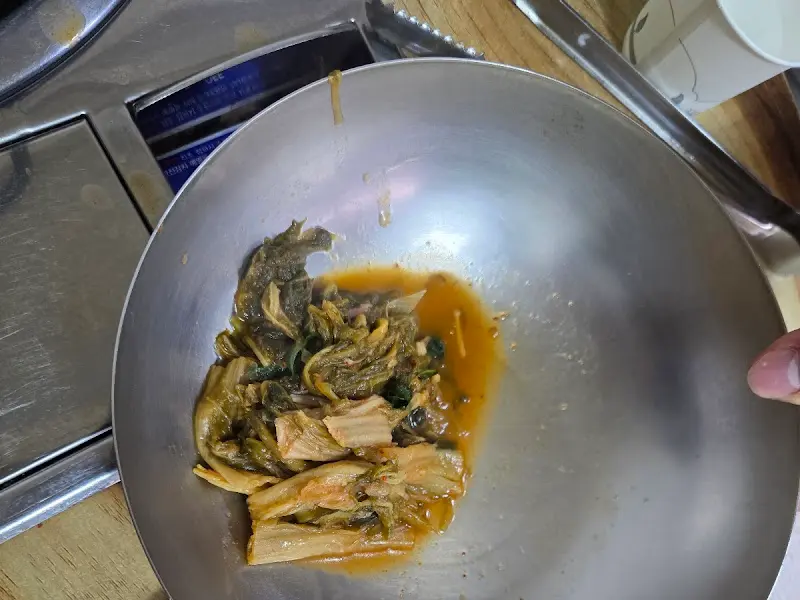 밀리내 뼈다귀 묵은지