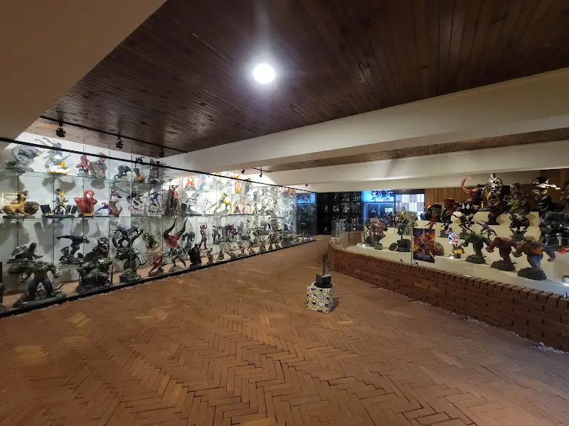피규어 전시실