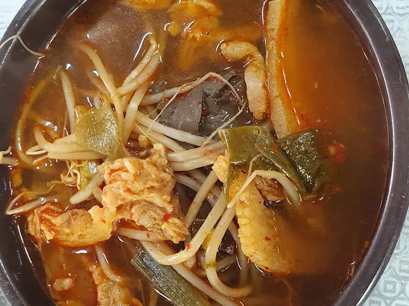 수구레와 선지가 듬뿍 들어간 국밥