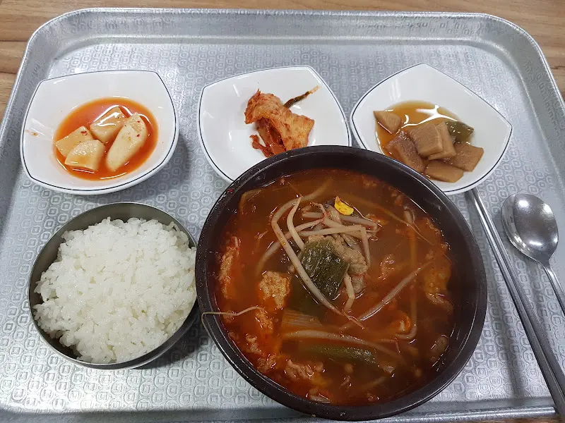 수구레 국밥 한 상 차림