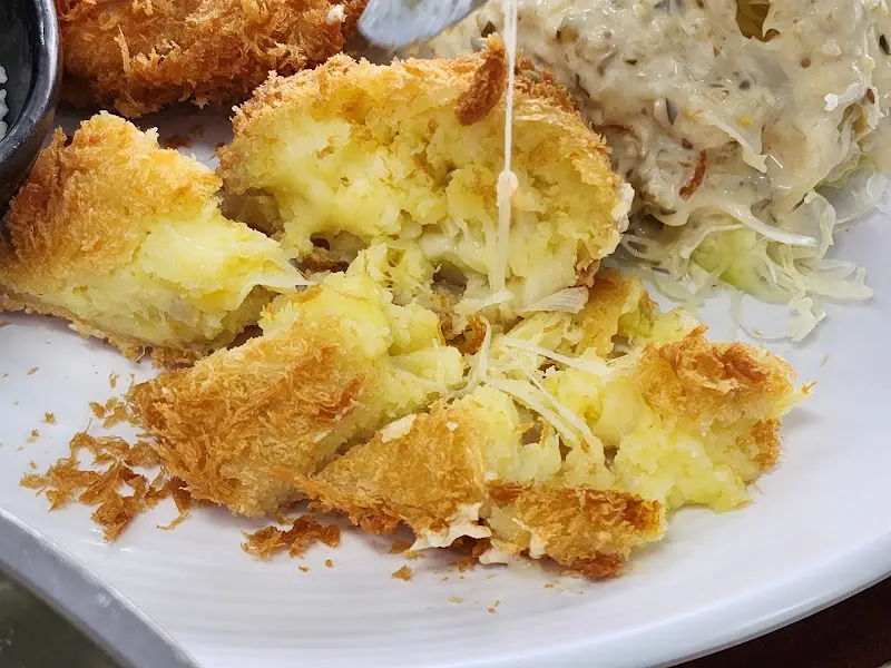 고구마 치즈 크로켓 단면