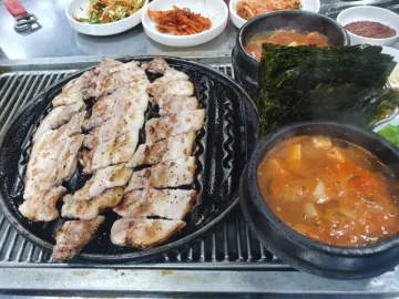 모래내시장 누비며 찾은 전주 연탄구이 레트로 맛집 기행