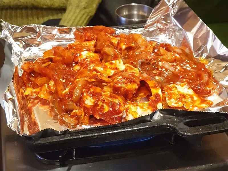 매콤한 오징어 볶음