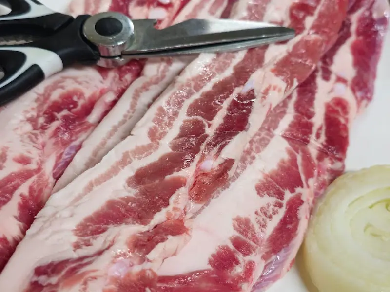 신선한 생삼겹살의 자태