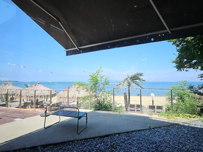 하이바다에서 바라본 십리포 해수욕장