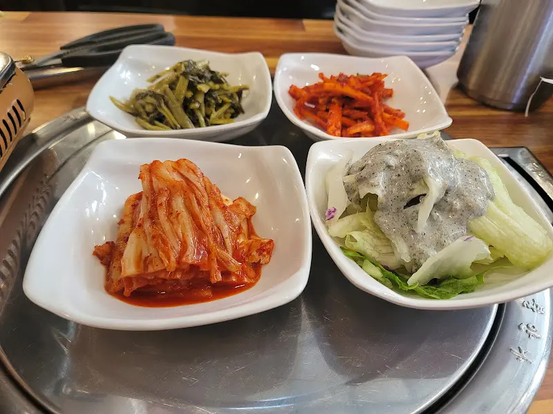 선일목장 식물원 내부