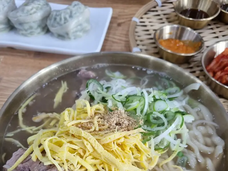 통뼈칼국수 전체