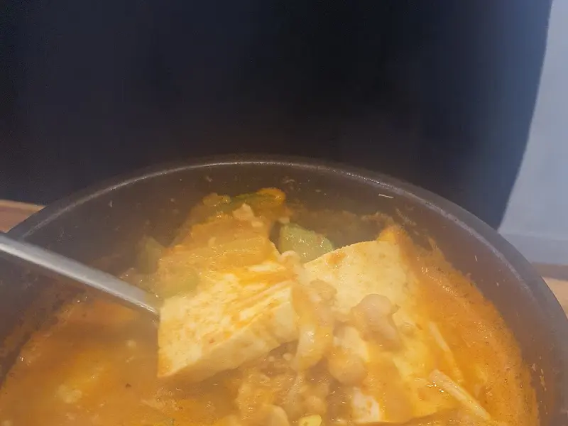 청국장 안의 두부