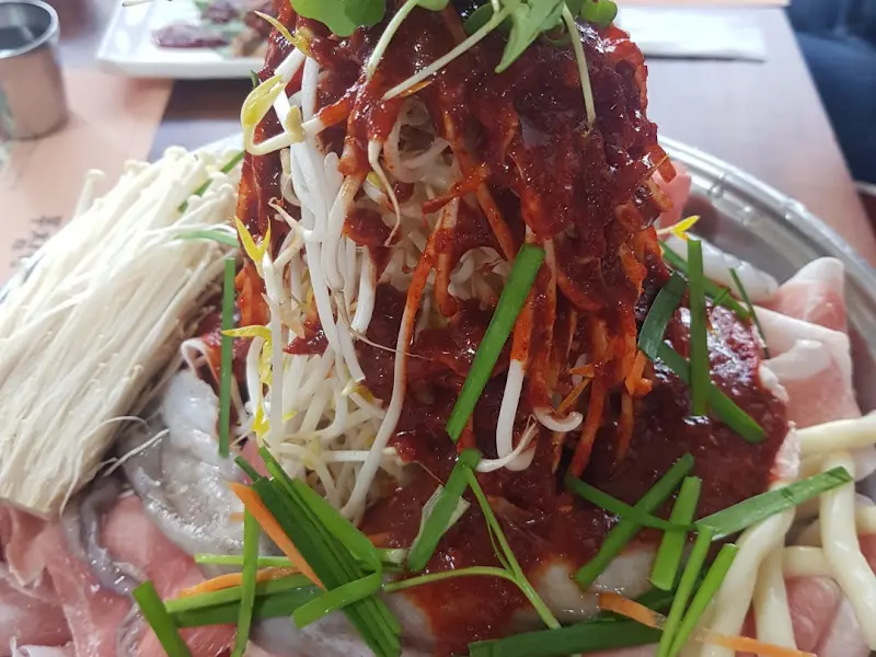 푸짐한식당 메인 메뉴