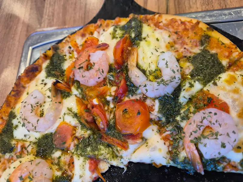 새우 피자 단면