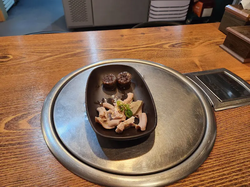 서비스 순대와 새끼보