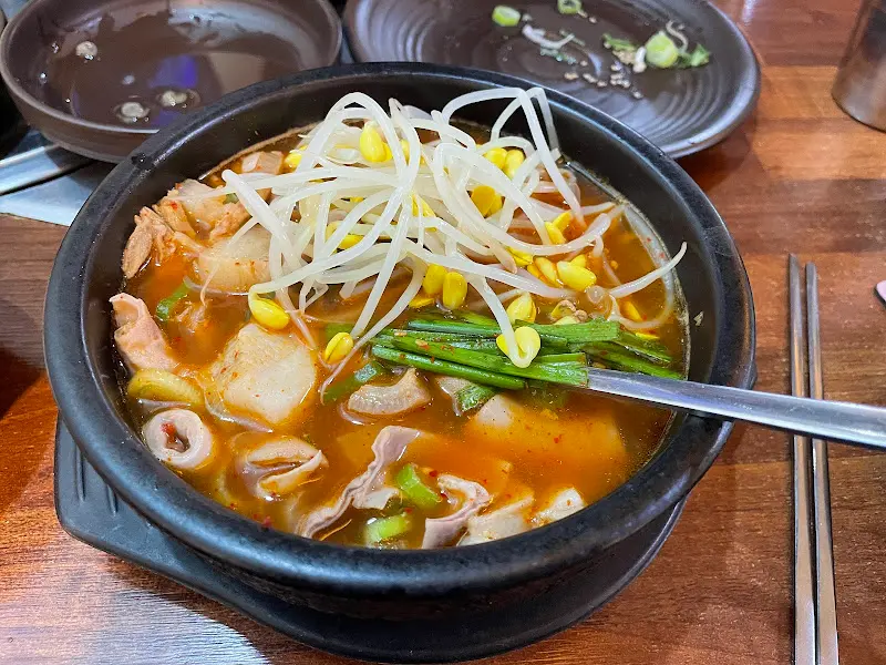 푸짐한 곱창전골