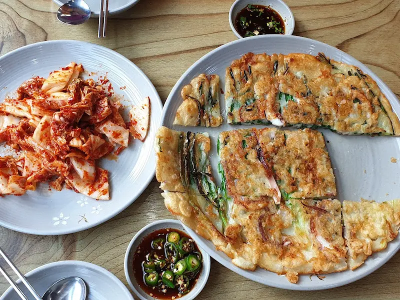 해물파전과 김치