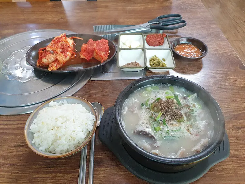 순대국밥 한 상 차림