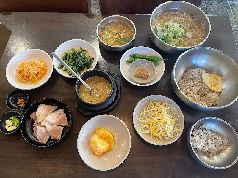 푸짐한 한 상 차림