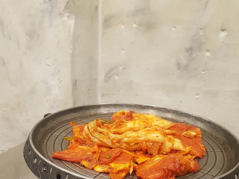철판 위의 두루치기