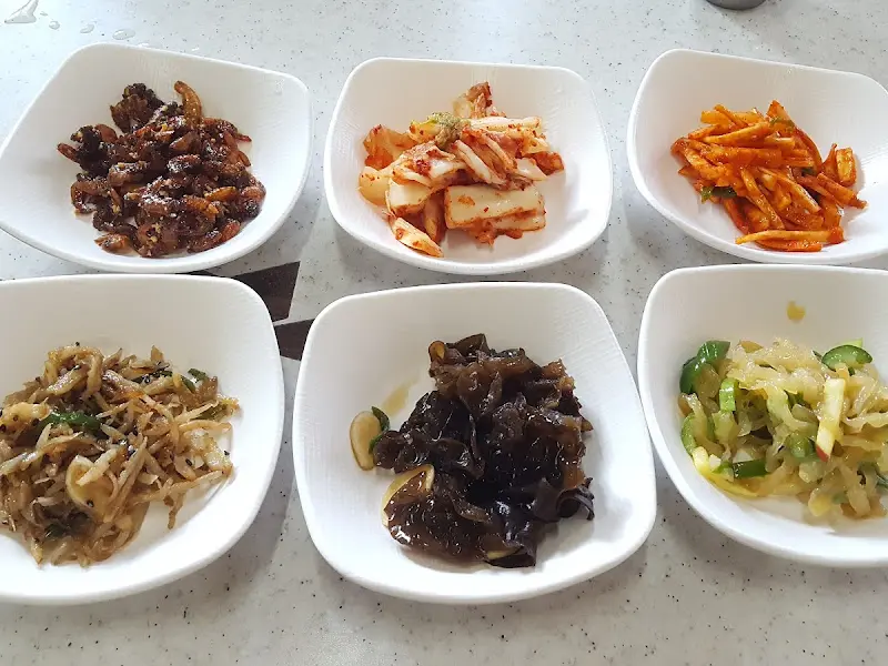 다채로운 밑반찬