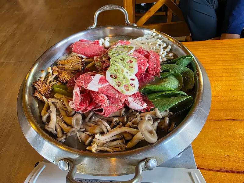 푸짐한 버섯전골