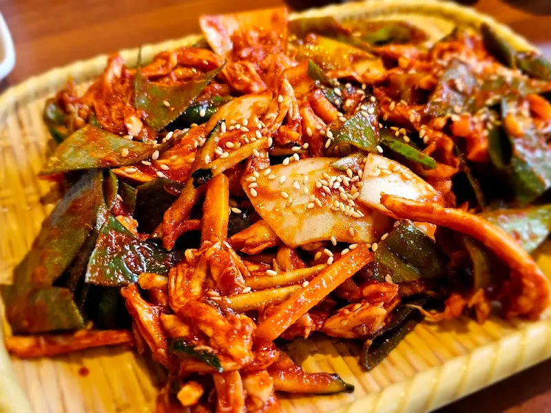 매콤새콤 닭무침