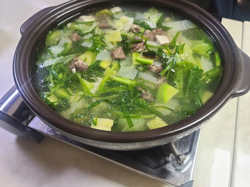 보글보글 끓는 송이전골