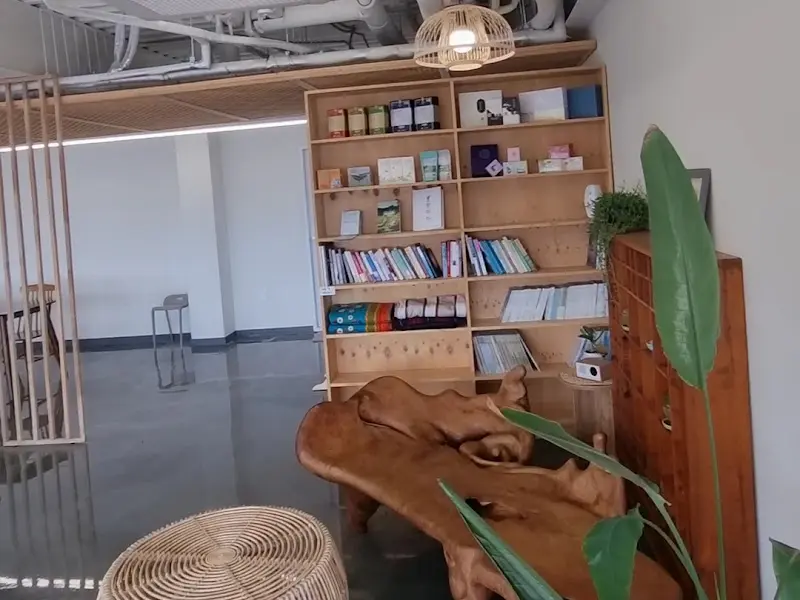 카페 내부 인테리어