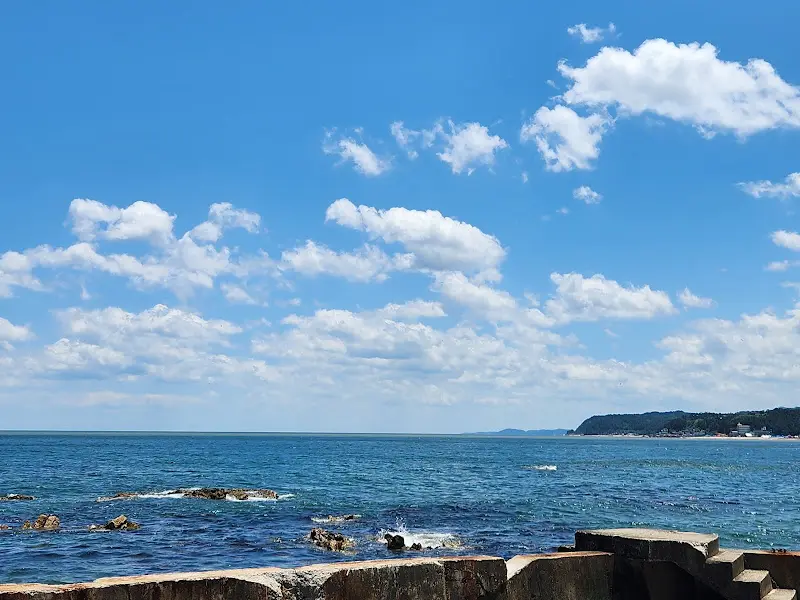 공석횟집 앞 바다 풍경