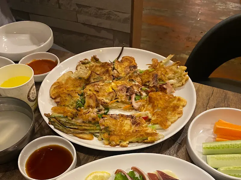 겉은 바삭, 속은 촉촉한 오징어파전