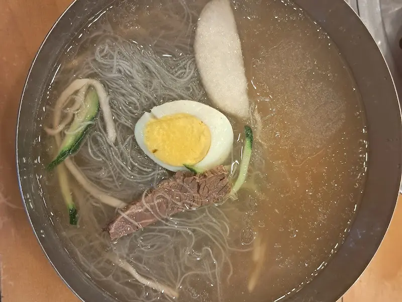 살얼음 동동 냉면