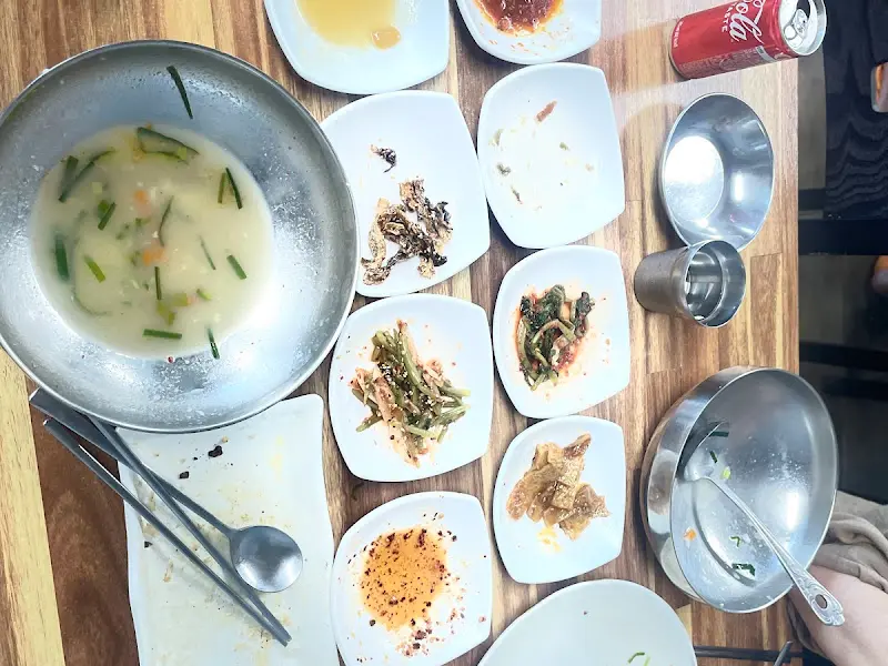 푸짐한 재첩수제비 한 상