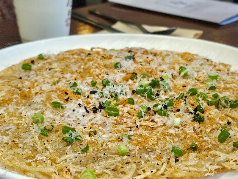 윤공 비스트로 감자전