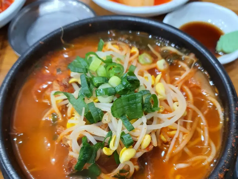 대미식당 뼈다귀해장국 디테일