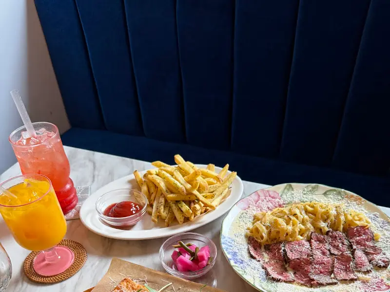 프렌치프라이와 음료