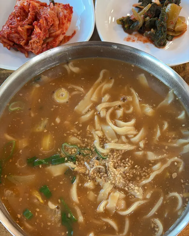 장칼국수와 반찬