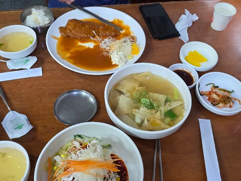 만복분식 한상차림