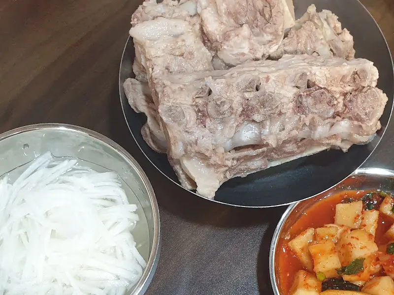 돼지 등뼈찜