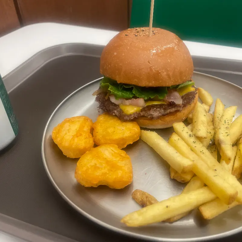 군침도는 버거마이야르의 버거