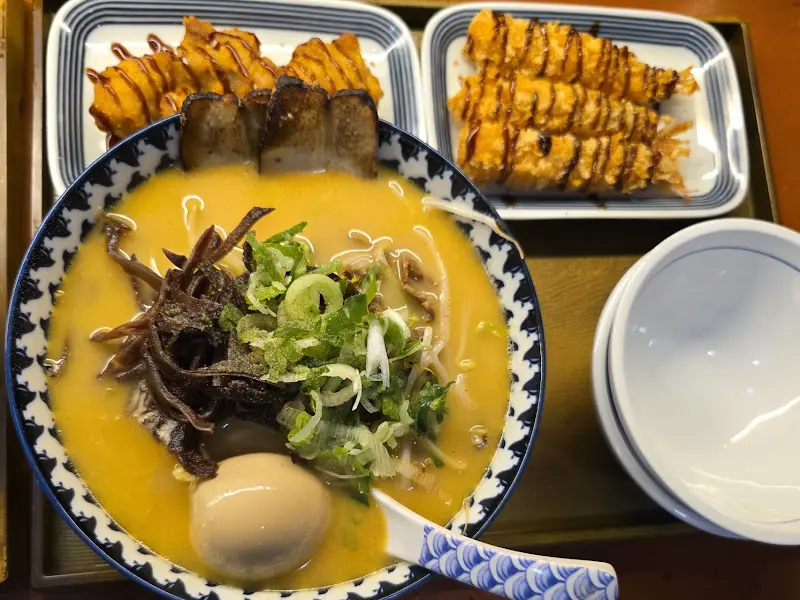 라멘, 새우튀김, 가라아게