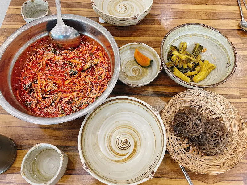 물회 한 상 차림